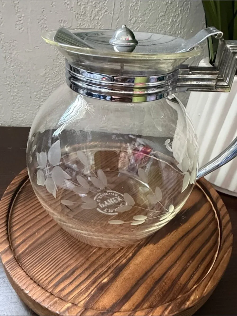 Elegant Silver and Clear Glass Pitcher VTGE PYREX TEAPOT 30'S
